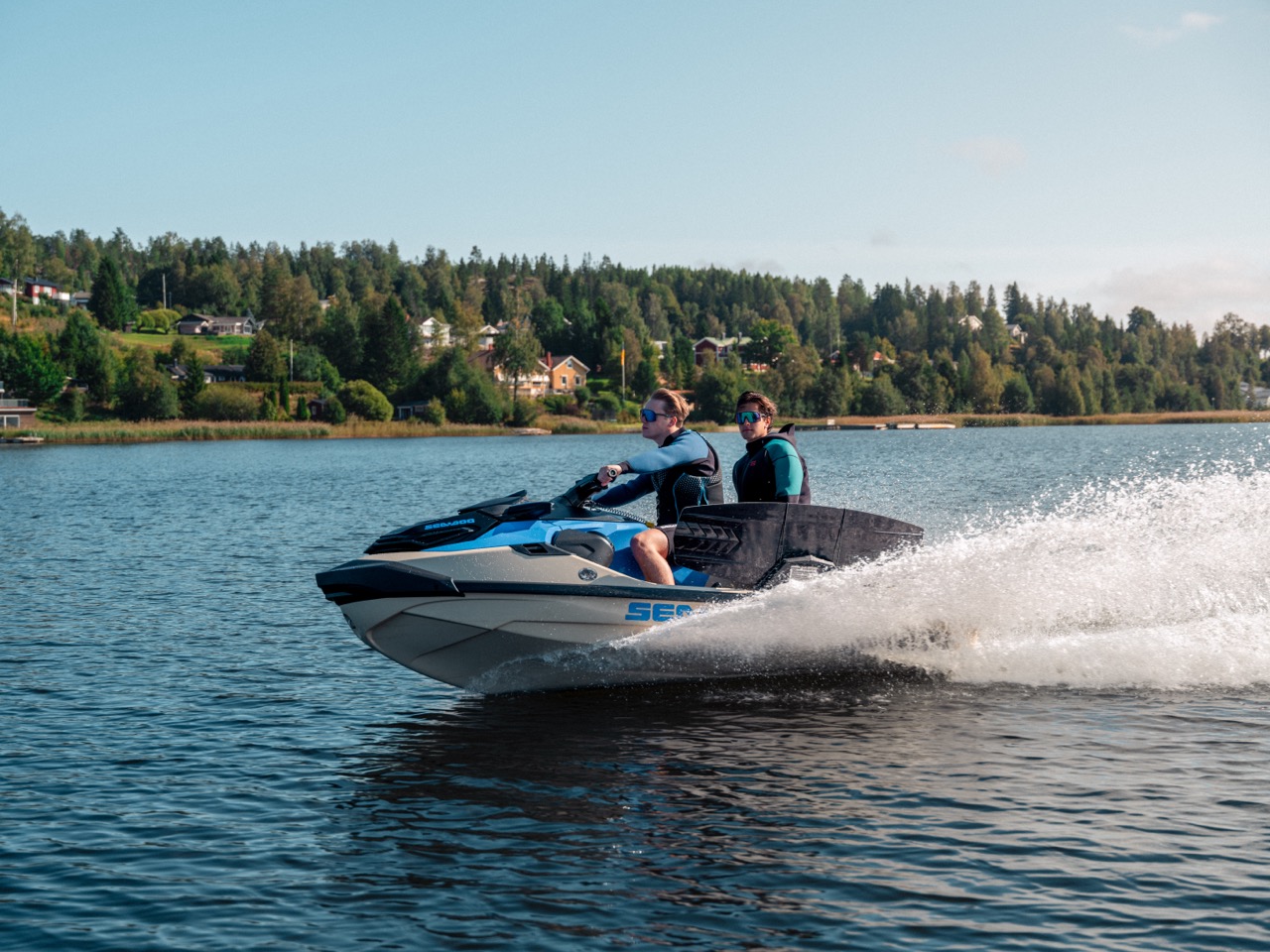 Kell jogosítvány jetski vezetéshez Magyarországon?